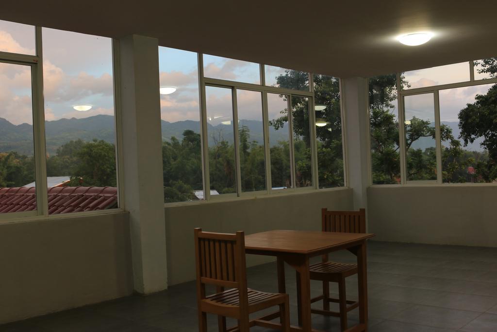 Golden Lotus Inle Hotel Nyaung Shwe Bagian luar foto