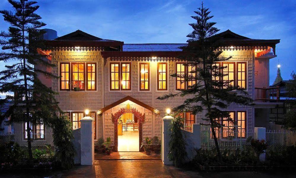 Golden Lotus Inle Hotel Nyaung Shwe Bagian luar foto